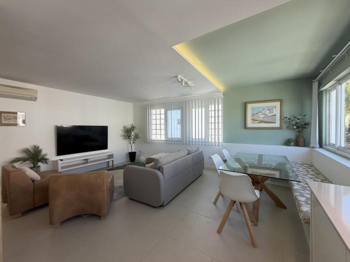 Central Town 2-Bedroom Classy Apartment Albufeira