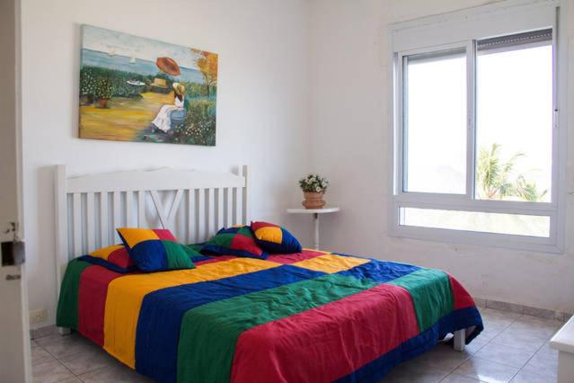 Pitangueiras Frente Total Mar pé na areia