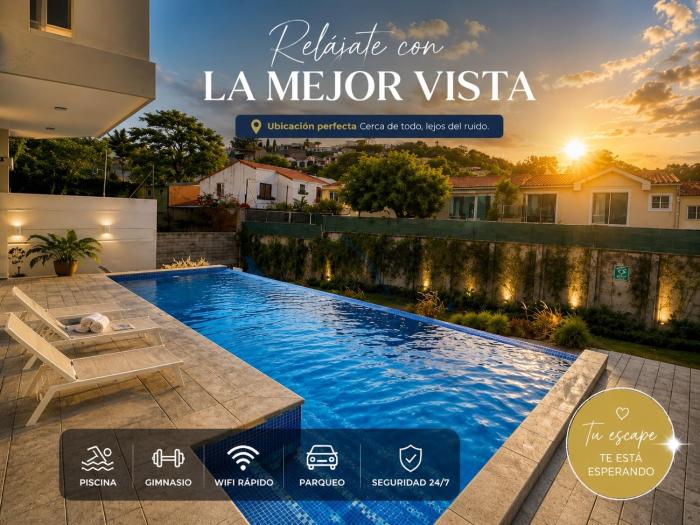 Estudio con piscina y vista al volcán de San Salvador