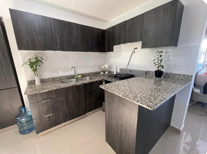 Apartamento con piscina y jacuzzi privado