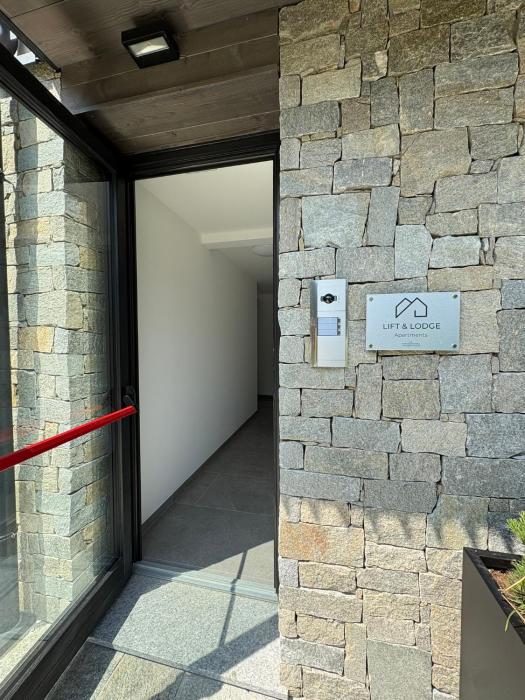 Lift and Lodge Apartments