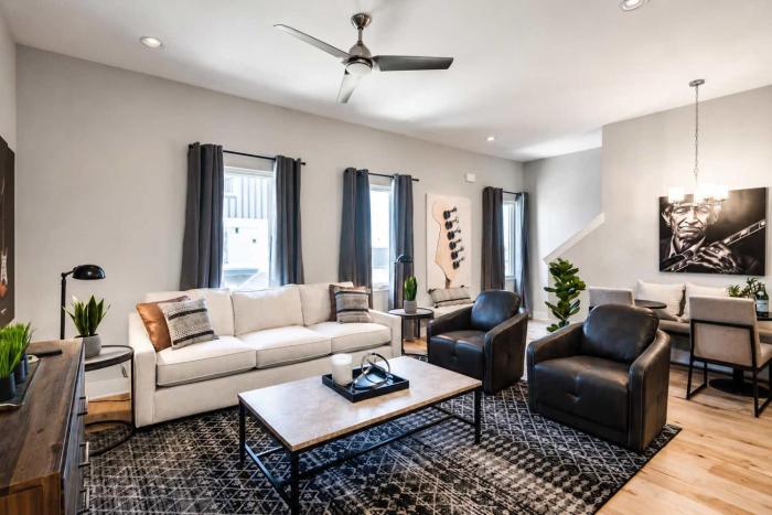 Nashville Duo Retreat Private Rooftops
