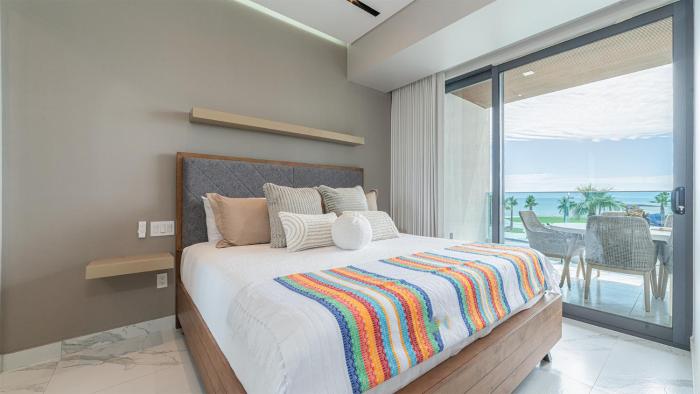 Luxury Oceanfront Retreat with Stunning Views and Spacious Modern Design