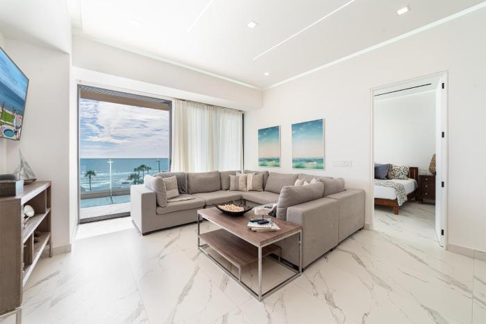 Stunning 3BR Condo with Beachside Views and Spacious Balcony