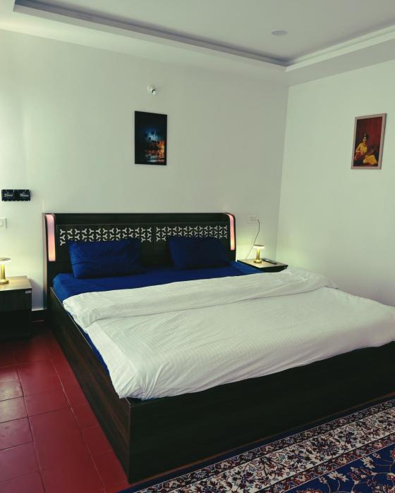 Nocturne Homestay