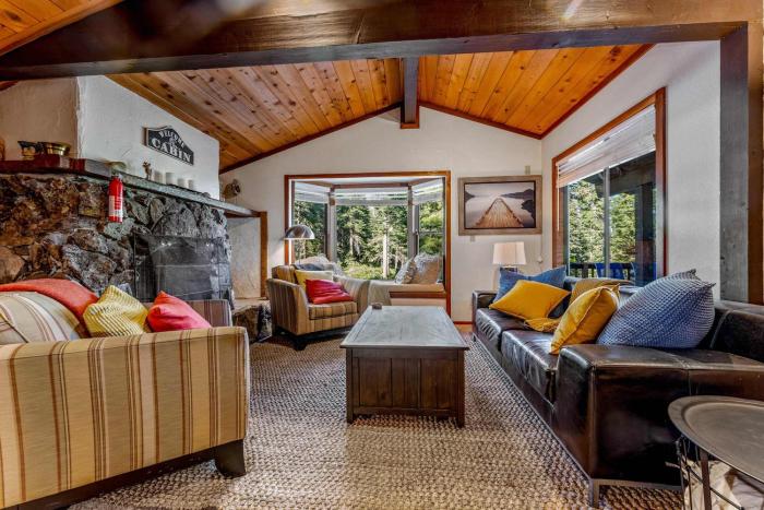 Secluded Tahoe Retreat Near Trails & Beach