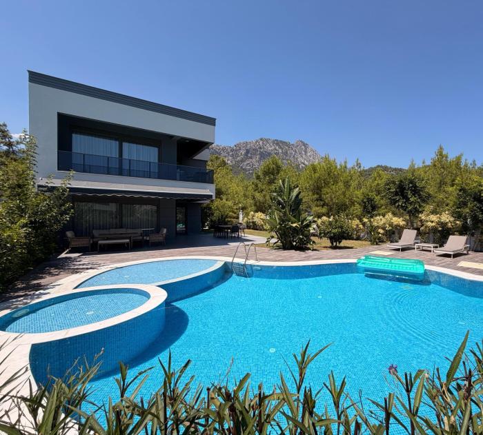 Canyon Villa Göynük Kemer Antalya with Pool