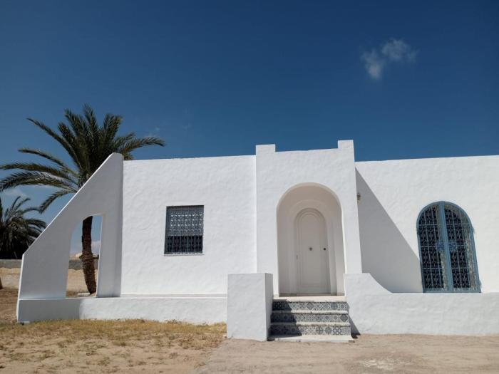 Dar zina, piscine privée plage à 10 min