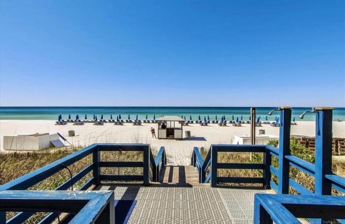 Sea-shells,2 beach chairs & umbrella,Ocean Front