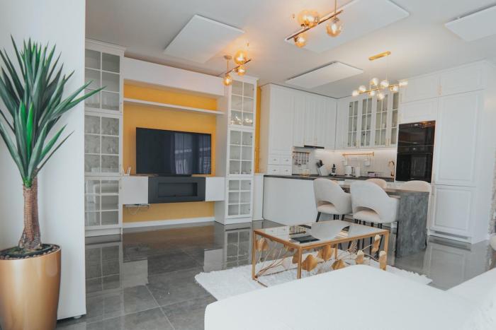 Golden Garden House