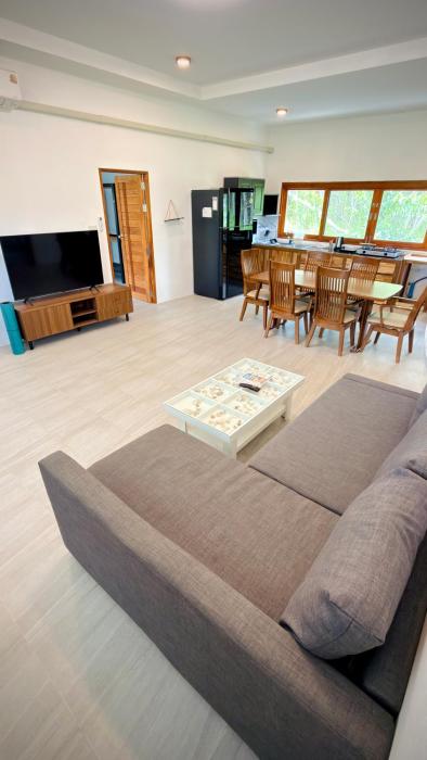 Woodland Hide Away