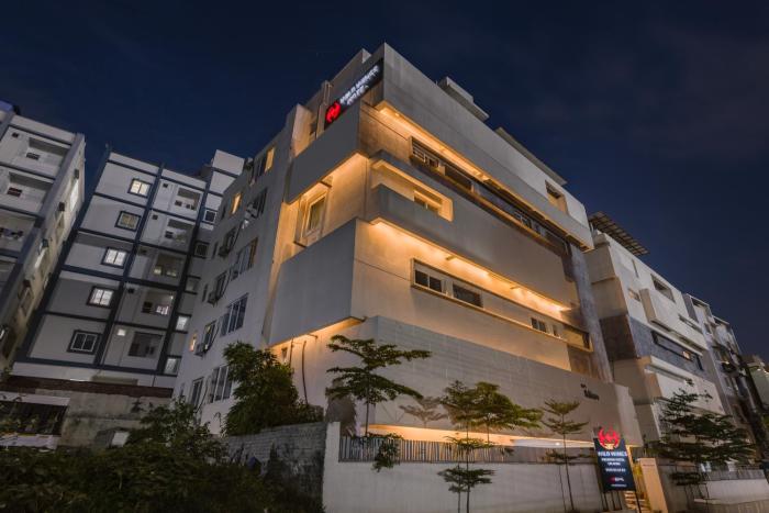Wild Wings Hotel Narsingi