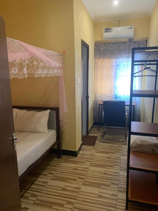FURAVIAs AFRICA STAY
