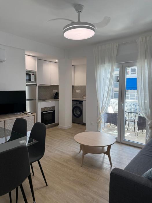 Apartment with Pool & Parking in Nerja Centre