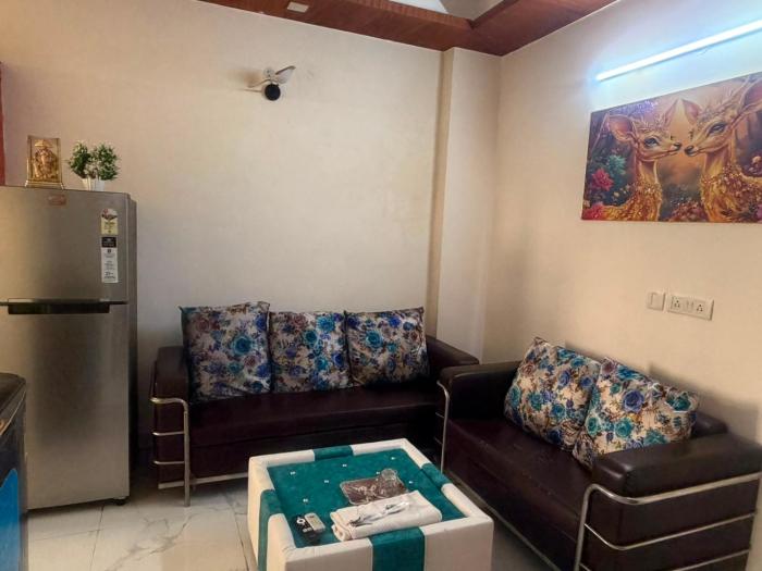 Whistler 1 BHK Serviced Apartment Overlooking Greens