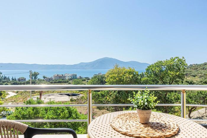Radhima Res 9 - Double Room, Sea View