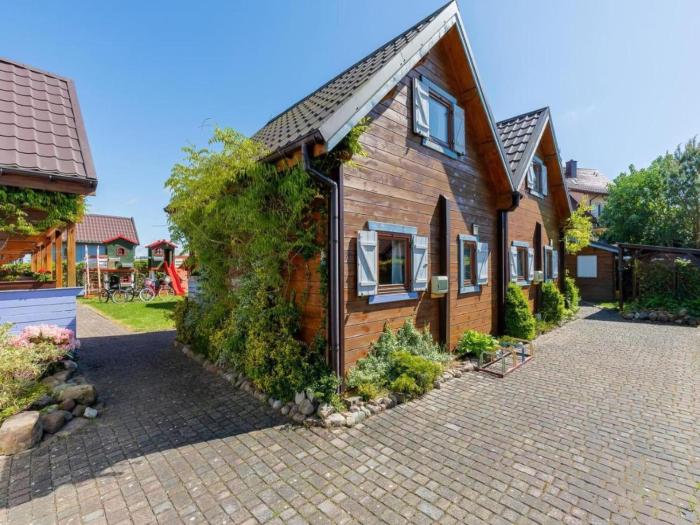 Vakantiehuizen met twee verdiepingen en een zwembad