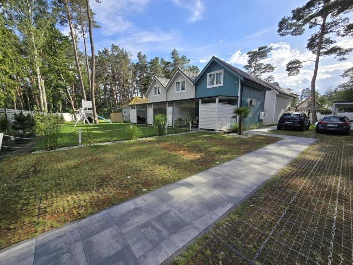 Large holiday homes with beautiful gardens