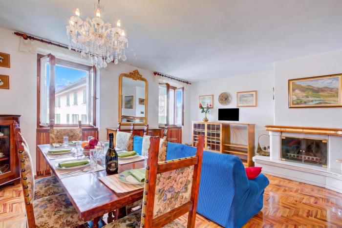 Lake Garda Home - 3BR with Balcony Views - Happy Rentals
