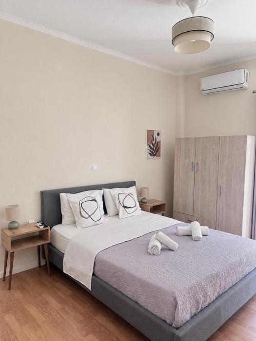 Petralona modern apartment near metro & Acropolis