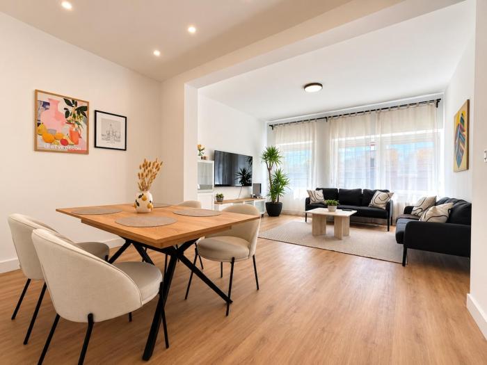 Tempora Homes - Central Apartment