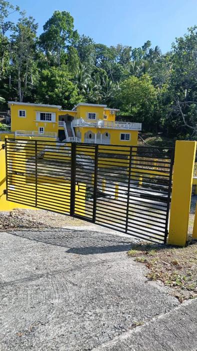 River Edge Guest House