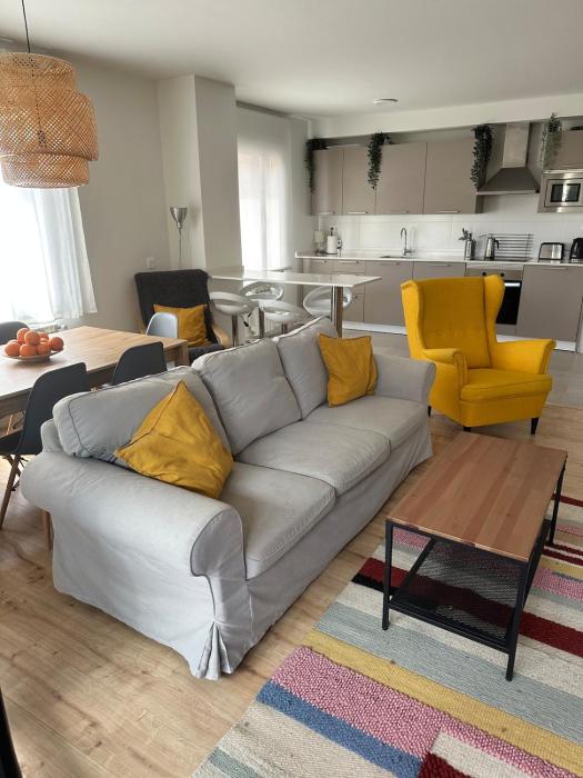 Gestiona2R - Spacious apartment with pool