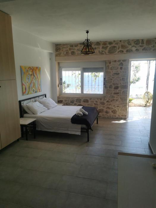 Stone Build Rooms Qeparo