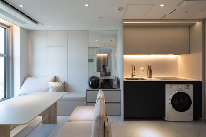Luxurious High-end Full Option Stay 2 min walk from Seolleung station
