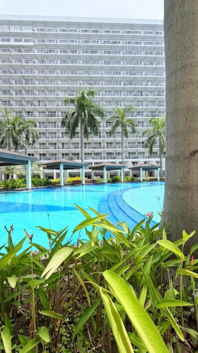 Shell Residences MOA by Janzen