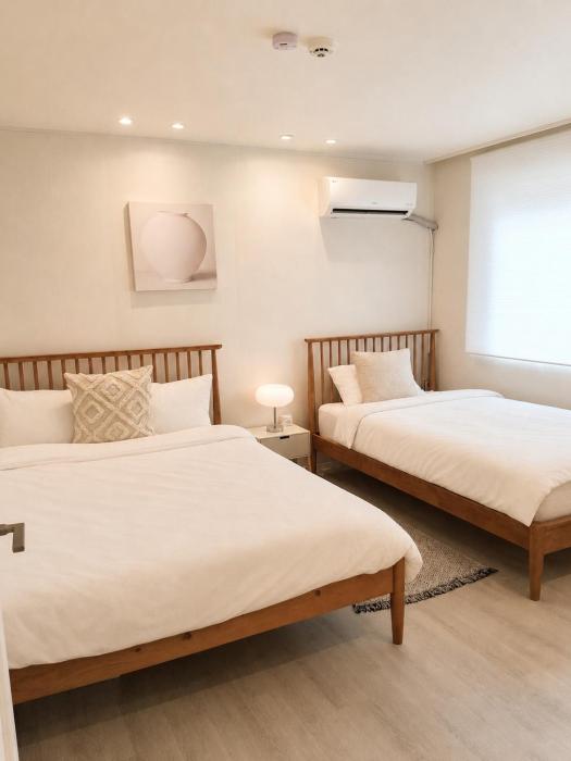 Seoul Momento #5minute walk from Line 2 #Direct access to Gangnam, Seongsu, Hongdae, and Jamsil