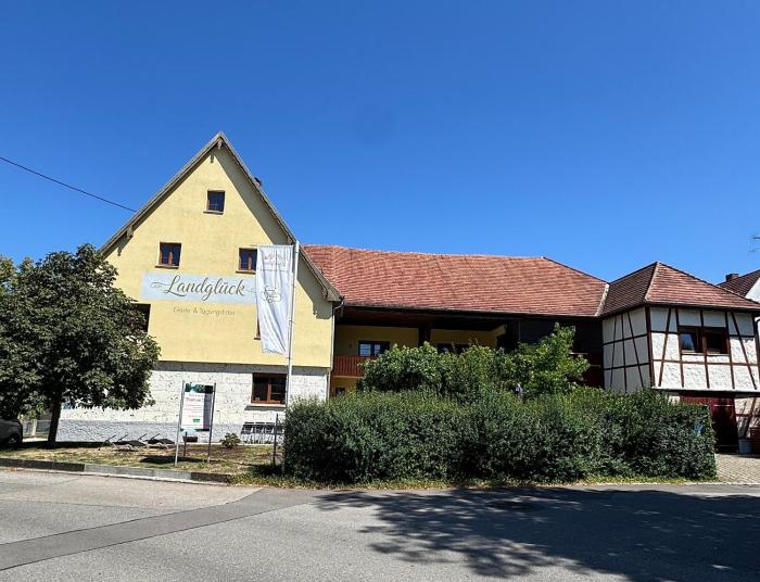 Gäste- & Tagungshaus Landglück
