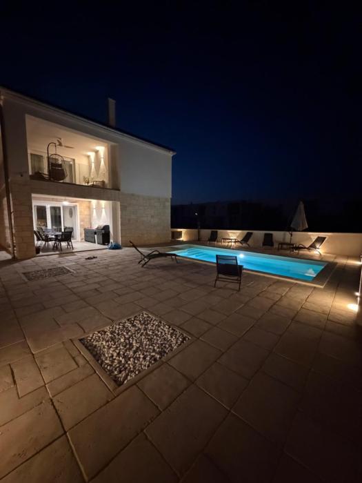 Villa B&S