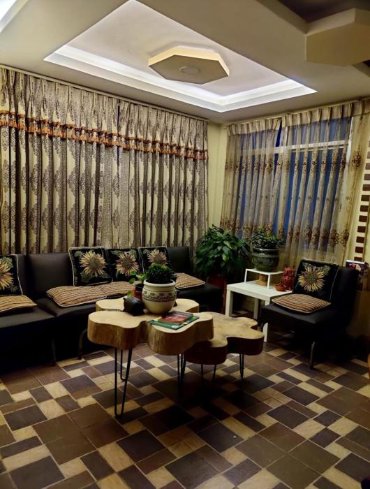Sun drenched rooms in a quiet Gothatar home