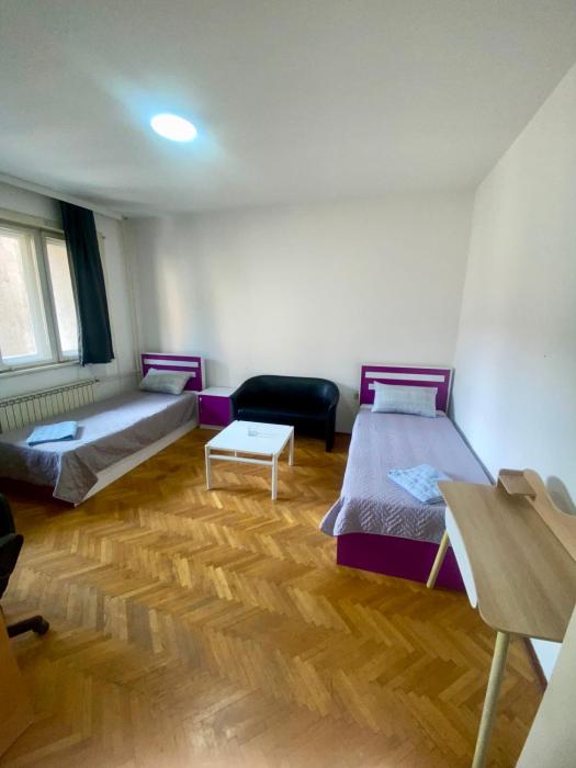 ROOM in CENTAR with SHARED BATHROOM and KITCHEN