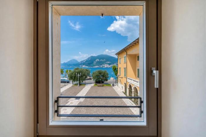 Absentia 1763 Garda Boutique Home - Lake front