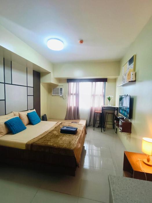Studio unit 19B tower1
