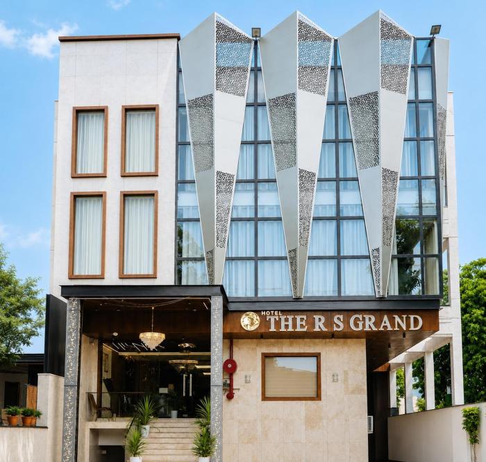 Hotel Sachkhand Grand Agra India