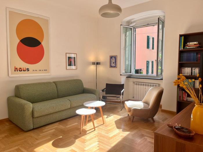 Stylish & Spacious Apartment near Brignole Station