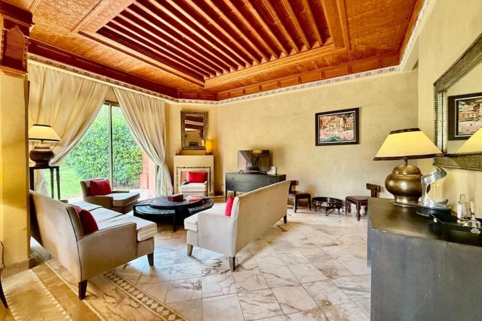 Spacious 3BR Garden Appt in Palmeraie Village 2