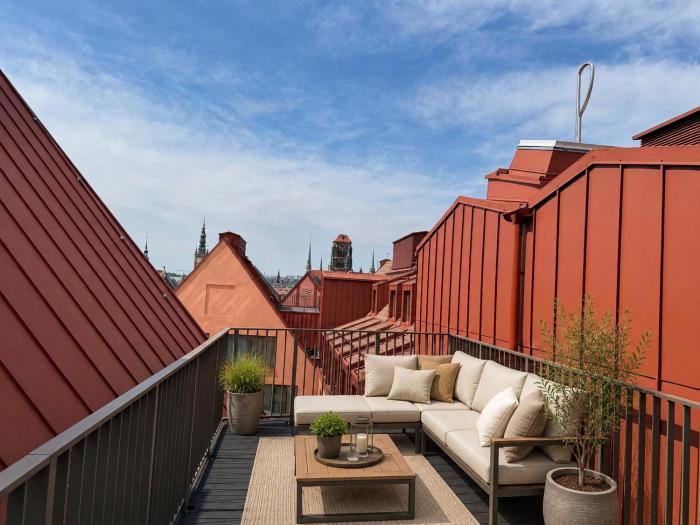 Wholness Granaria Gdańsk Rooftop Penthouse by Lion Apartments