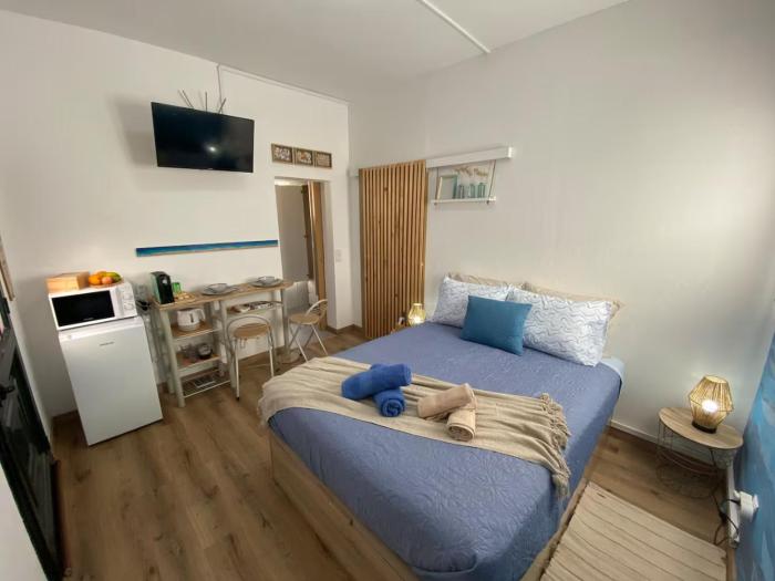 Beach Vibes Room