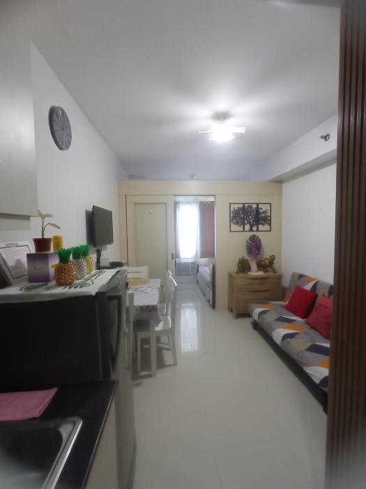 AJ Sea Residence Staycation Near SMX