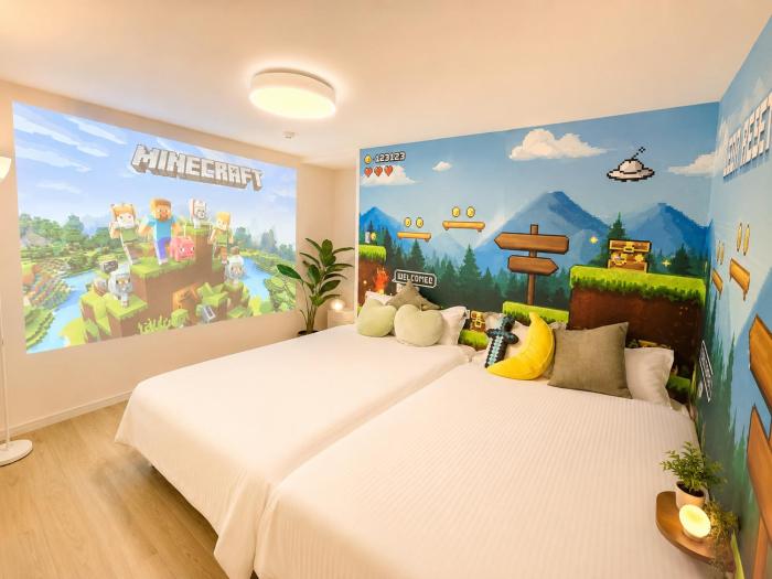 LEON RESORT HOTEL Max 9 people USJ 5 min Nanba 12 min Osaka Station 5 min Chidoribashi 5 min Shinsaibashi Osaka Castle 14 min The best location for sightseeing in Osaka USJ5分 なんば12分 大阪駅5分 千鳥橋5分 心斎橋大阪城14分