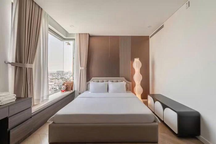 Beautiful Studio- Bright & Open View