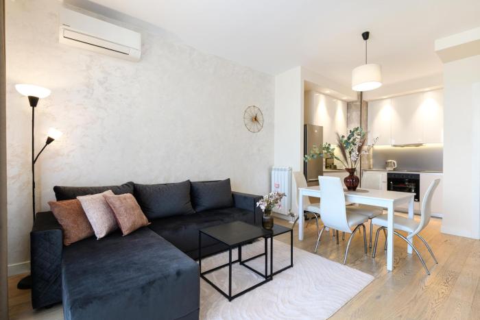 BW Exclusive Residence with City View & Free garage