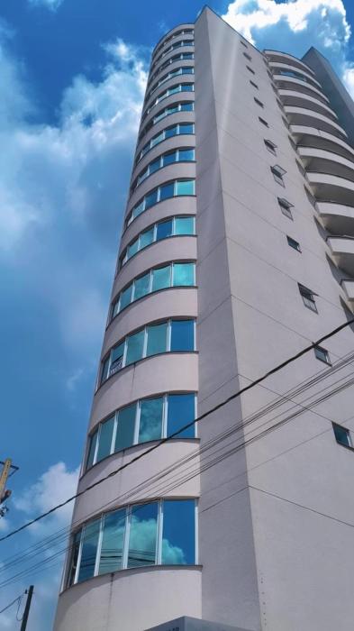 Apartamento 3 Quartos Centro