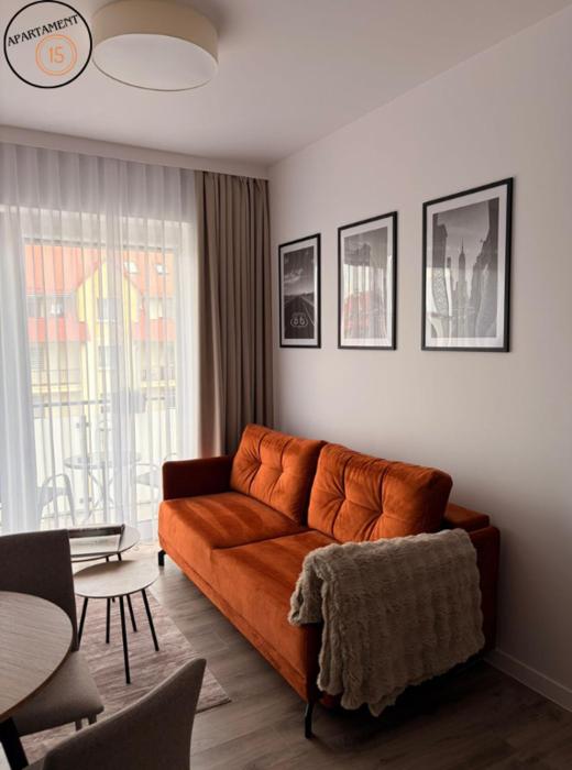 Apartament 15