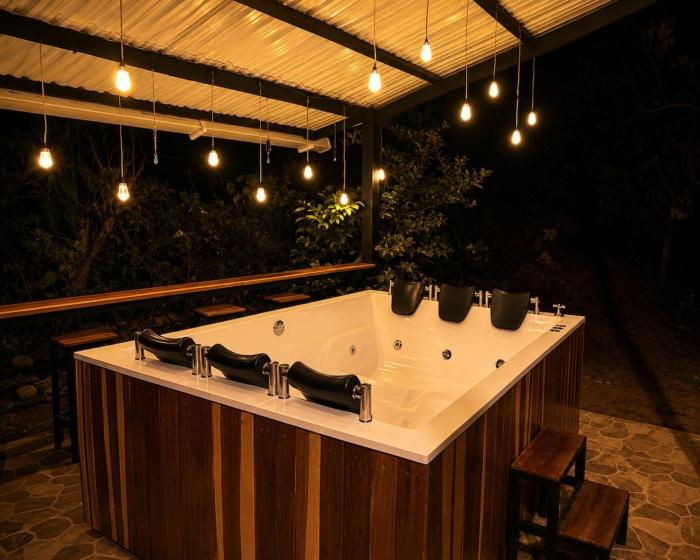 Casa Colina Glamping Con Jacuzzi Copacabana