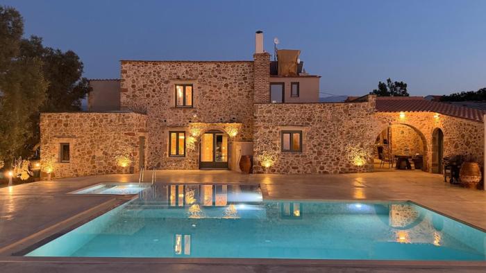Thimisi 1800 stone residence